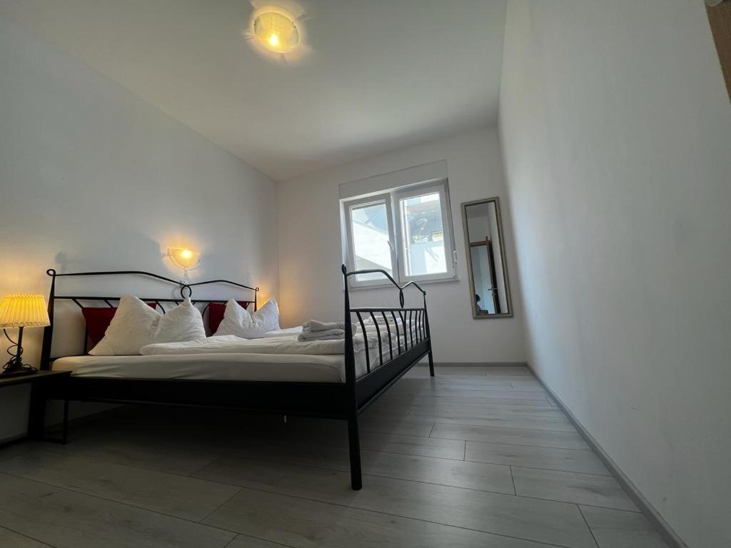 Apartments Petrusic Супетарска Драга Екстериор снимка